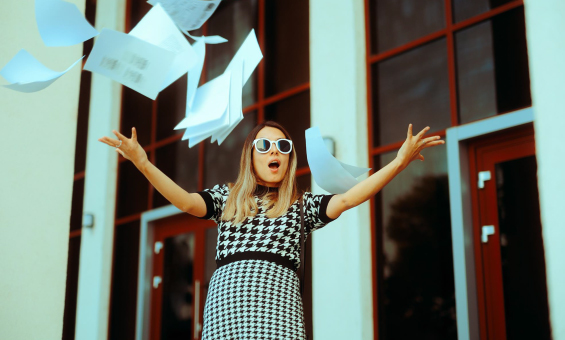 보고는 그만, 지금은 뛰어들 타이밍